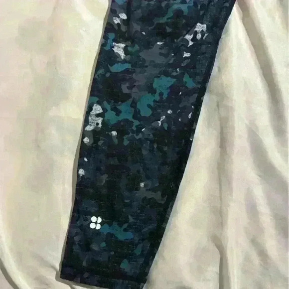 Sweaty Betty 7/8 The Power Green Deep Lake Camo Leggings Women’s Small - Picture 12 of 16